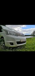    Nissan Serena 2009 , 570000 , 