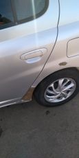  Toyota Platz 2002 , 235000 , 