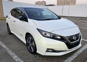 Хэтчбек Nissan Leaf 2018 года, 1940000 рублей, Краснодар