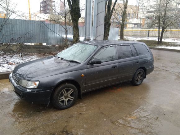  Toyota Caldina 2001 , 170000 , 