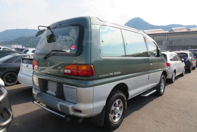    Mitsubishi Delica 1996 , 245000 , 