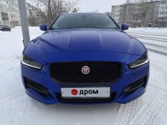 Седан Jaguar XE 2017 года, 2500000 рублей, Ачинск