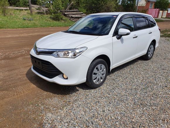  Toyota Corolla Fielder 2016 , 950000 , 