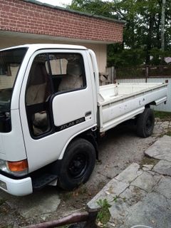 Бортовой грузовик Nissan Atlas 1992 года, 800000 рублей, Дальнегорск