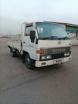   Toyota Dyna 1994 , 820000 , -