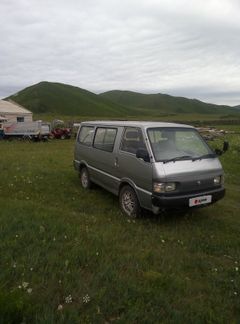 Минивэн или однообъемник Nissan Vanette 1997 года, 300000 рублей, Чита