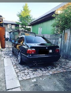 Седан BMW 5-Series 1999 года, 750000 рублей, Омск
