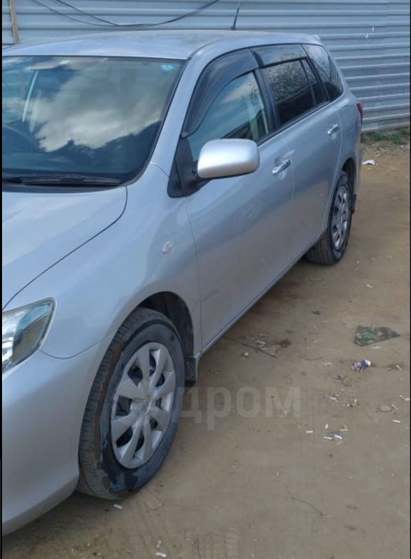  Toyota Corolla Fielder 2010 , 666000 , 