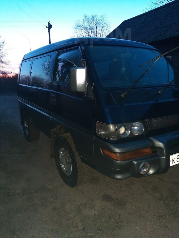    Mitsubishi Delica 1998 , 250000 , 