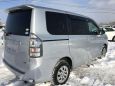    Toyota Voxy 2013 , 927000 , 