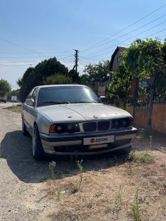 Седан BMW 5-Series 1990 года, 250000 рублей, Сочи