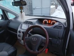 Хэтчбек Toyota Ractis 2010 года, 850000 рублей, Якутск