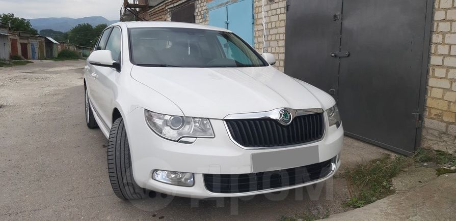  Skoda Superb 2011 , 720000 , 