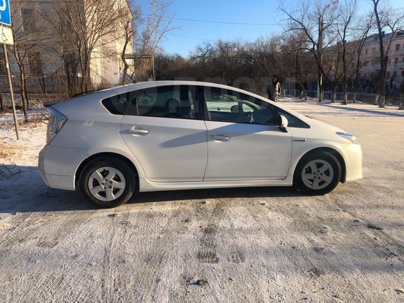  Toyota Prius 2010 , 1200000 , 