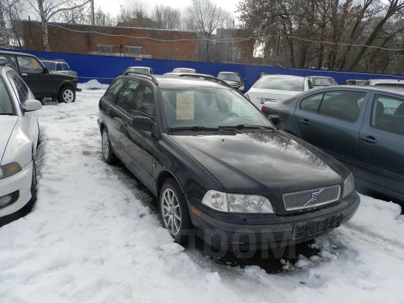  Volvo V40 1999 , 165000 , 