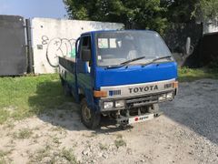 Бортовой грузовик Toyota ToyoAce 1987 года, 250000 рублей, Лесозаводск