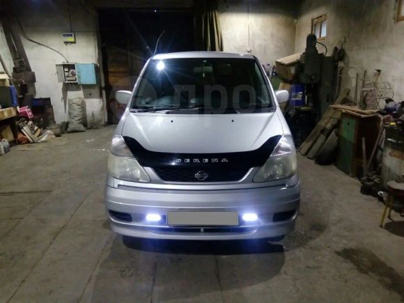    Nissan Serena 2001 , 330000 , 