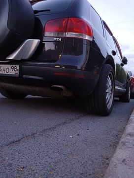 SUV   Volkswagen Touareg 2004 , 635000 , -