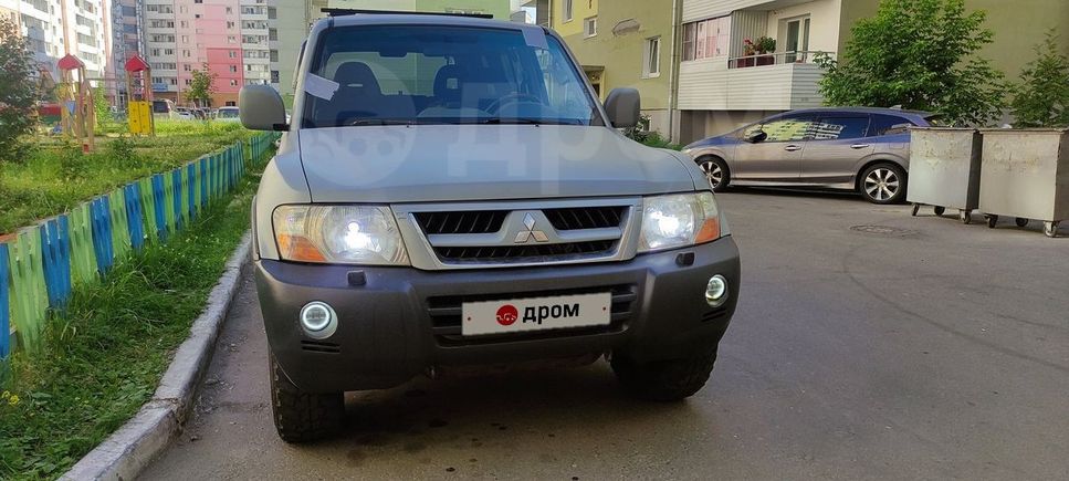 SUV   Mitsubishi Pajero 2003 , 750000 , 