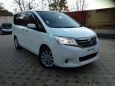    Nissan Serena 2012 , 889000 , 