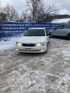 Седан Nissan Bluebird 1998 года, 250000 рублей, Красноярск