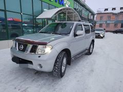 SUV или внедорожник Nissan Pathfinder 2007 года, 1450000 рублей, Ноябрьск