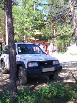 SUV   Suzuki Vitara 1993 , 180000 , -