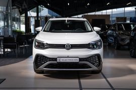 SUV или внедорожник Volkswagen ID.6 Crozz 2022 года, 4717000 рублей, Челябинск