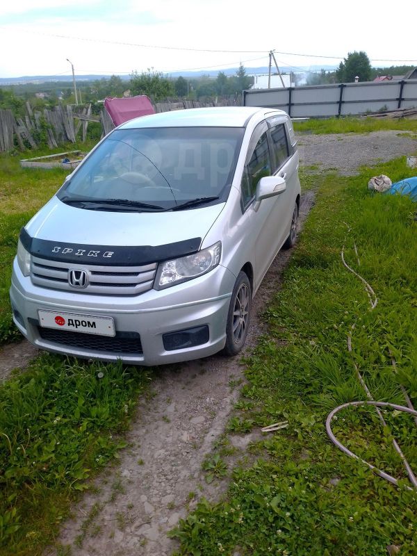    Honda Freed Spike 2013 , 680000 , --