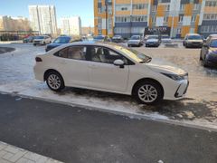 Седан Toyota Corolla 2022 года, 2400000 рублей, Челябинск