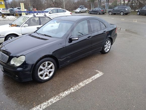  Mercedes-Benz C-Class 2006 , 430000 , 