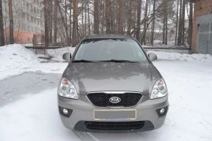    Kia Carens 2011 , 700000 , 