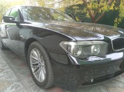Седан BMW 7-Series 2004 года, 950000 рублей, Омск