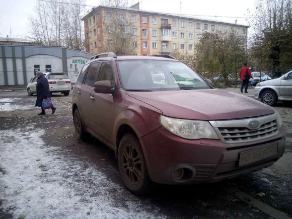 SUV   Subaru Forester 2011 , 950000 , 