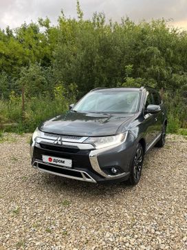 SUV   Mitsubishi Outlander 2021 , 2285000 , 