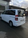    Toyota Noah 2003 , 520000 , 