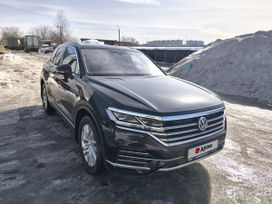 SUV   Volkswagen Touareg 2019 , 4200000 , 