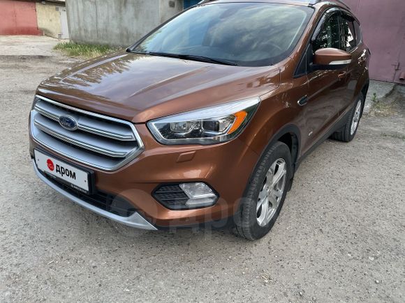 SUV   Ford Kuga 2016 , 1495000 , 