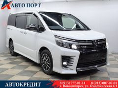 Минивэн или однообъемник Toyota Voxy 2016 года, 2899000 рублей, Новосибирск