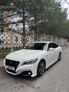 Седан Toyota Crown 2018 года, 3200000 рублей, Хабаровск