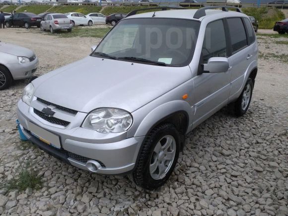 SUV   Chevrolet Niva 2010 , 325000 , 