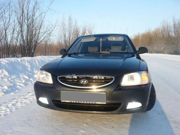 Hyundai Accent 2010 , 320000 , 