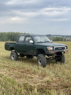 Пикап Toyota Hilux 1989 года, 545000 рублей, Новосибирск