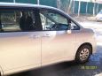    Toyota Voxy 2010 , 900000 , 