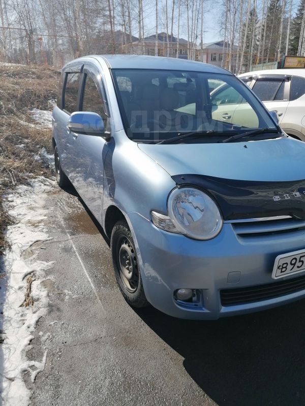    Toyota Sienta 2013 , 655000 , -