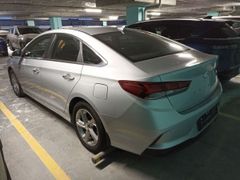 Седан Hyundai Sonata 2017 года, 2465300 рублей, Казань
