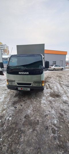 Бортовой тентованный грузовик Nissan Atlas 1997 года, 550000 рублей, Кемерово