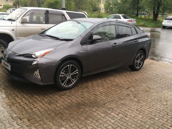  Toyota Prius 2016 , 1200000 , 