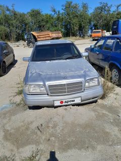 Седан Mercedes-Benz C-Class 1993 года, 170000 рублей, Краснодар