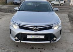 Седан Toyota Camry 2015 года, 2175000 рублей, Омск